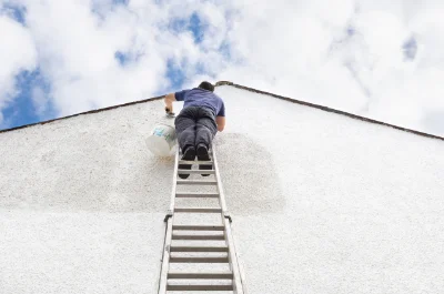 Peinture extérieure à Éroudeville — façades et ravalement